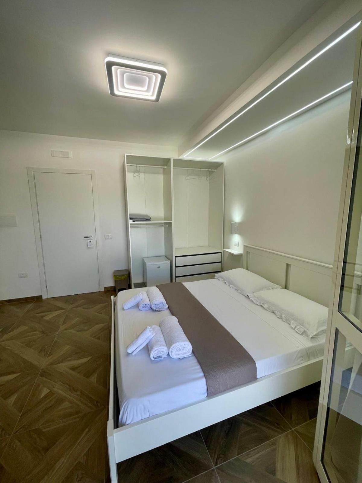 Room 24 Martinsicuro Kültér fotó